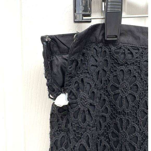 Talbots Black Lace Lined Skirt, Straight, NWOT, Women's Size 6 - Picture 3 of 5